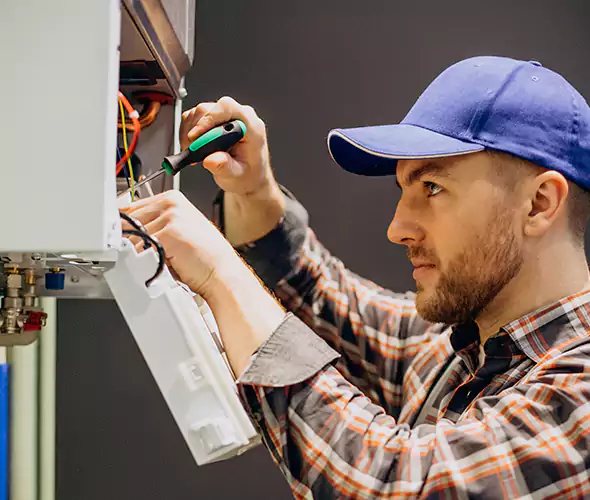 Expert Plumber for Tankless Water Heater Maintenance in Novi, MI: Schedule Professional Maintenance Services with Us